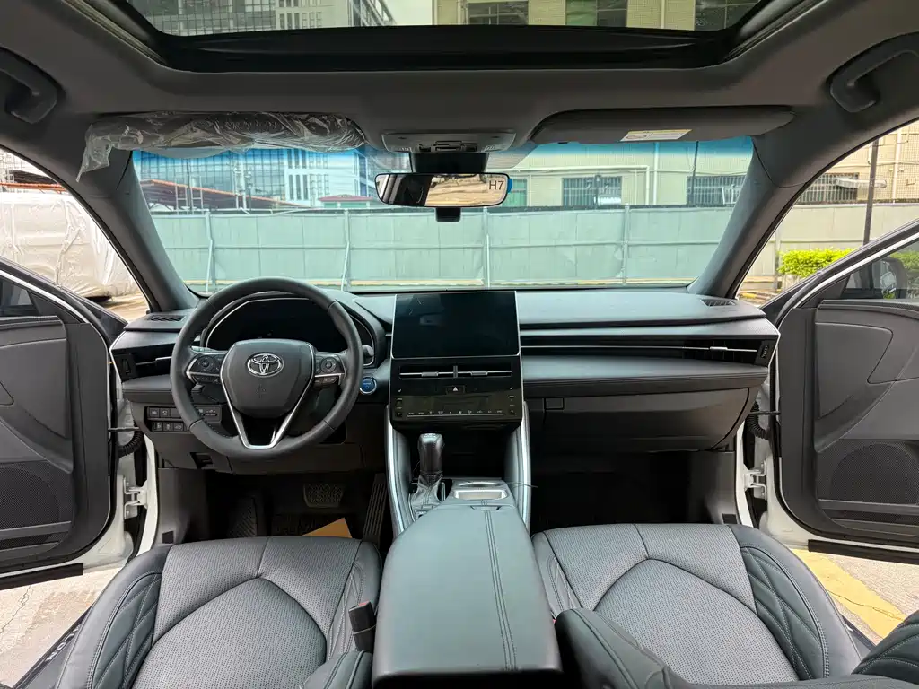 Toyota Avalon 2023 — фото 11