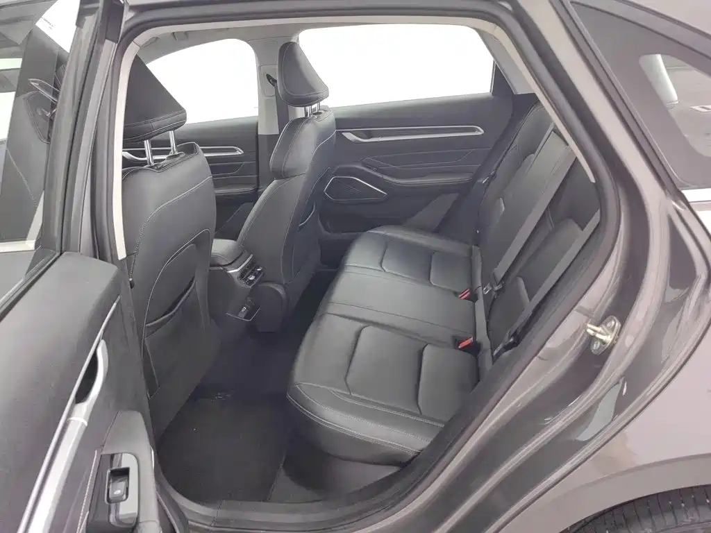Geely Emgrand 2023 — фото 15