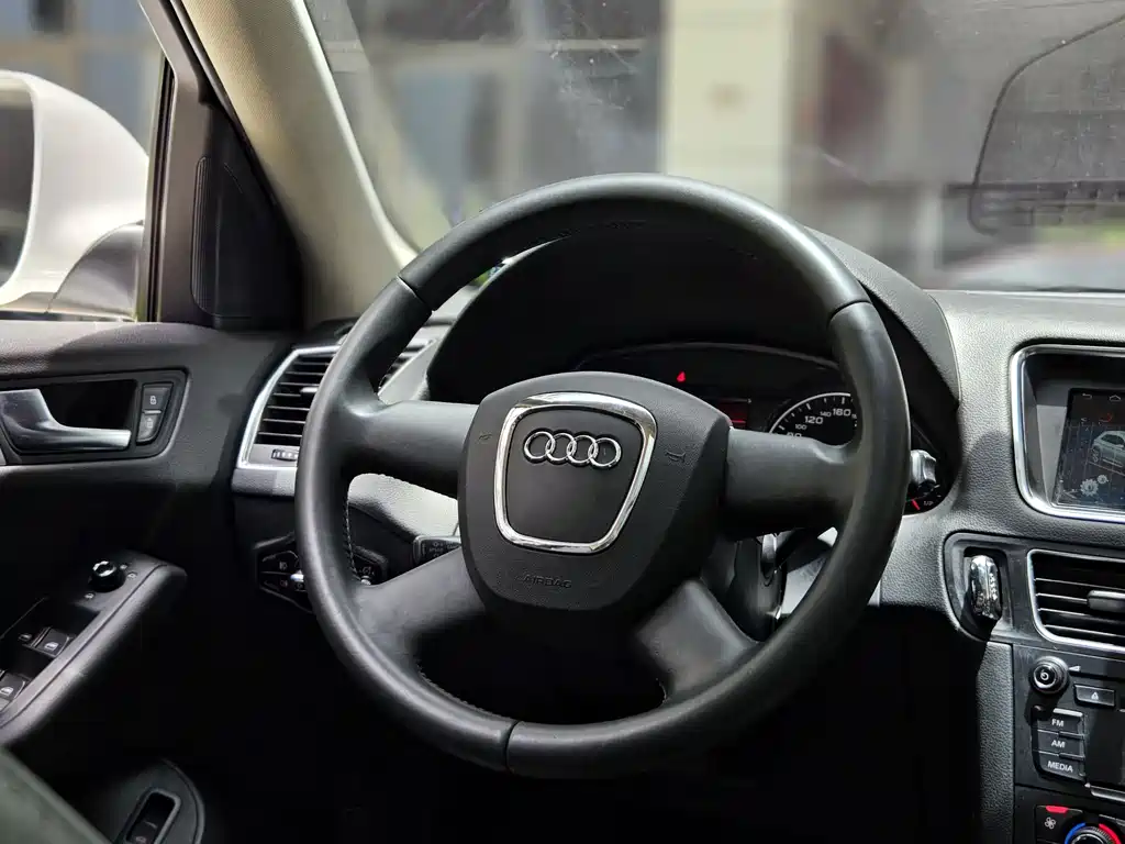 Audi Q5 2011 — фото 9