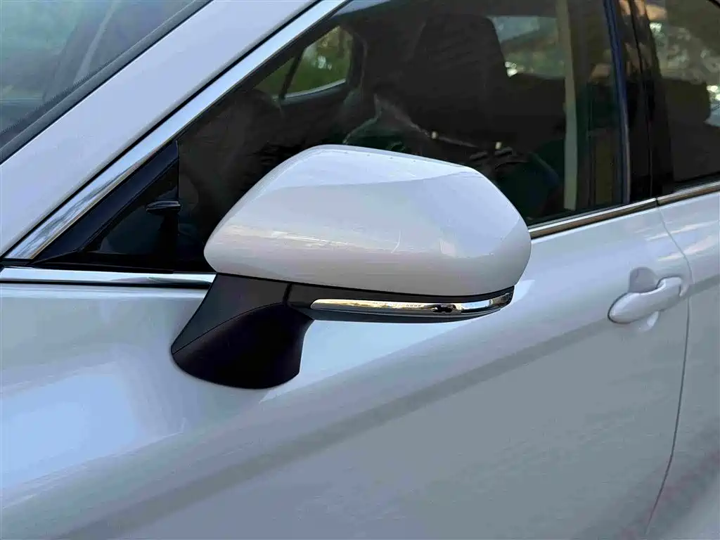 Toyota Camry 2026 — фото 15