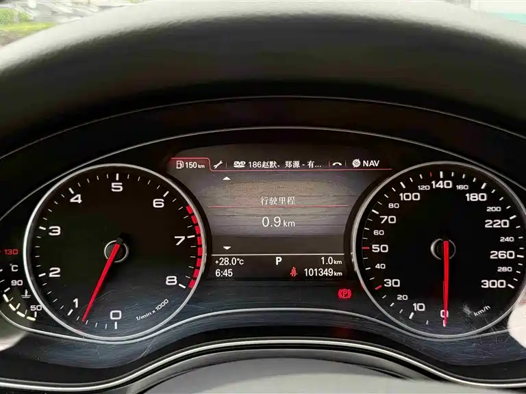 Audi A6L 2014 — фото 23