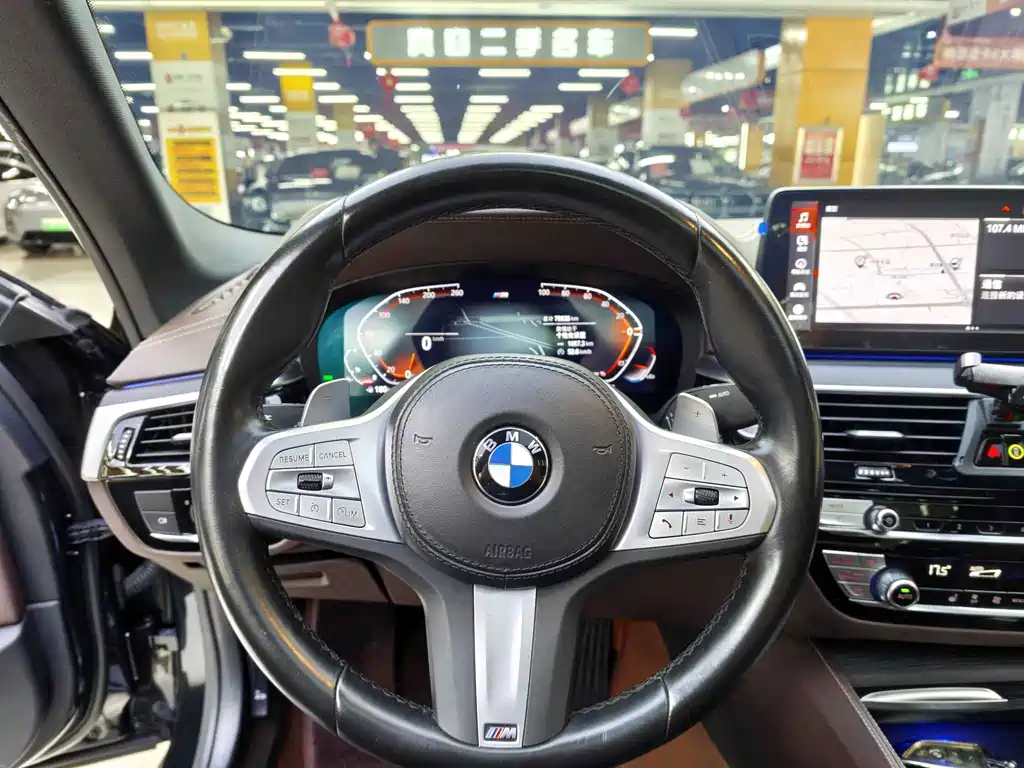 BMW 5 Series 2023 — фото 18