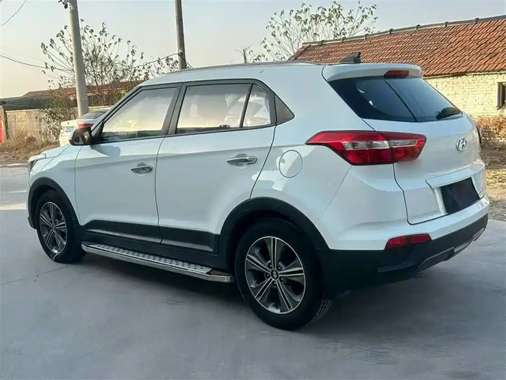 Hyundai ix25 2015 — фото 23