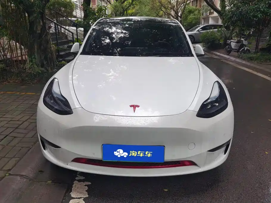 Tesla Model Y 2022
