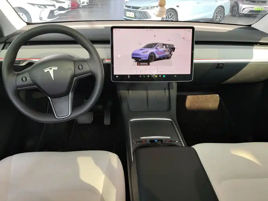 Tesla Model Y 2023 — фото 12