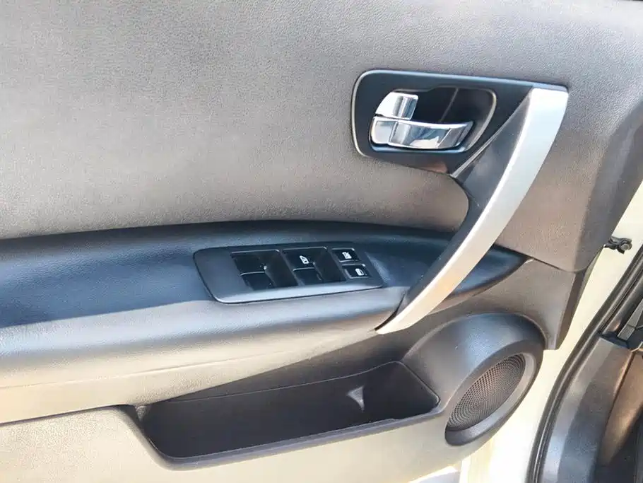 Nissan Qashqai 2015