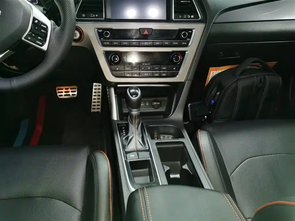 Hyundai Sonata 2015 — фото 14