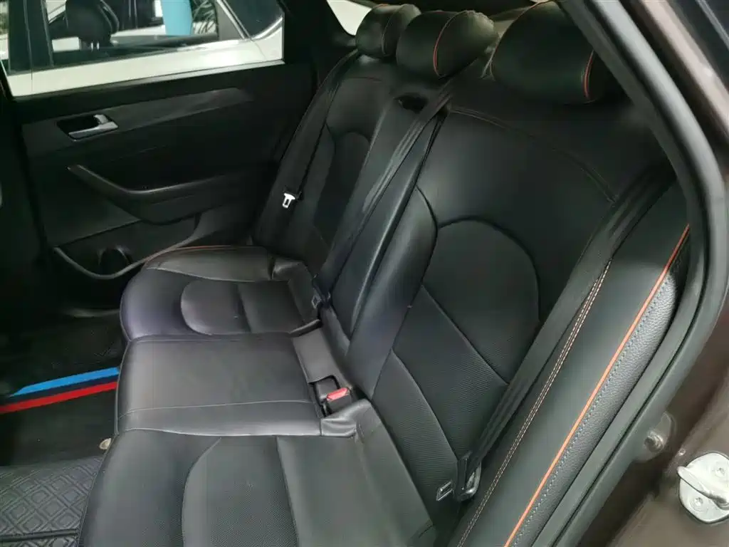 Hyundai Sonata 2015 — фото 17