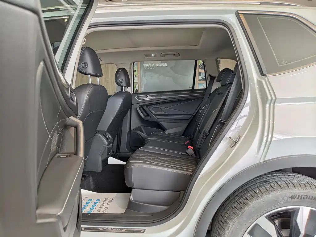 Volkswagen Tiguan L 2025 — фото 12