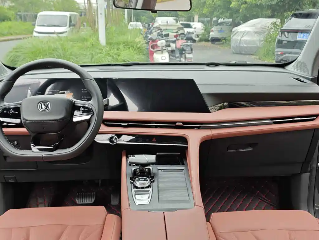 Changan CS75PLUS 2024 — фото 13
