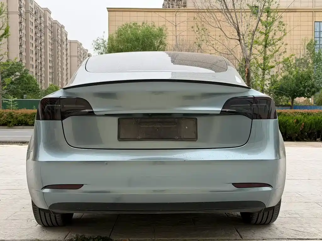 Tesla Model 3 2022 — фото 9