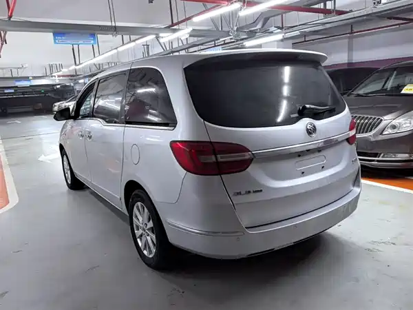 Buick GL8 2017