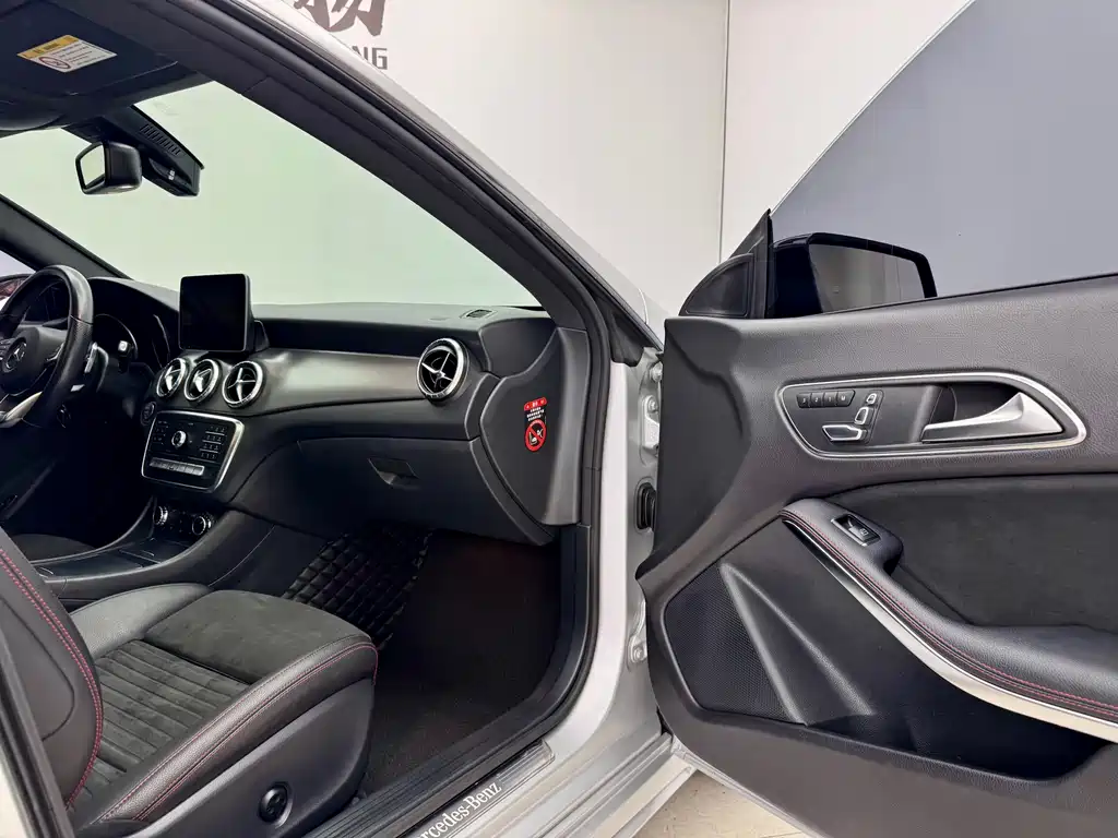 Mercedes-Benz CLA 2018 — фото 12