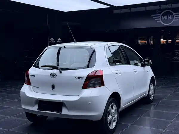 Toyota Yaris 2011