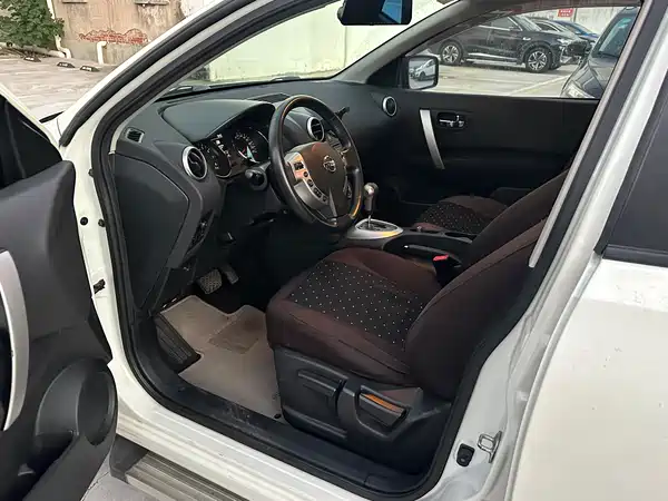 Nissan Qashqai 2015