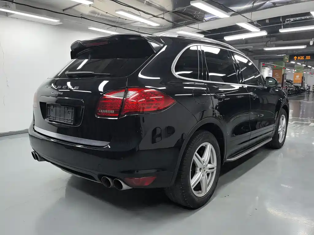 Porsche Cayenne 2013 — фото 17