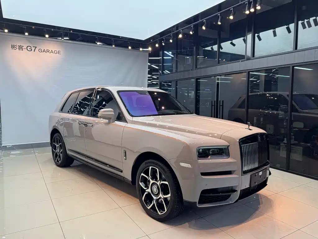 Rolls-Royce Cullinan 2021 — фото 4