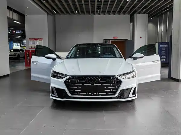 Audi A7L 2022
