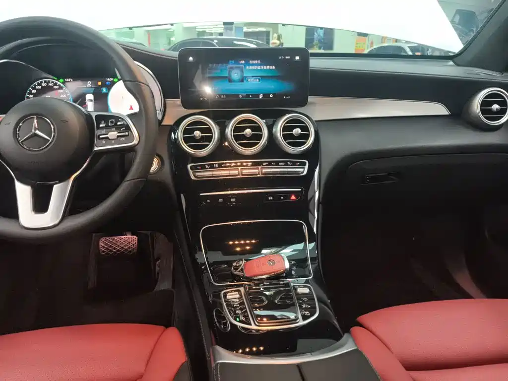 Mercedes-Benz GLC 2020 — фото 13