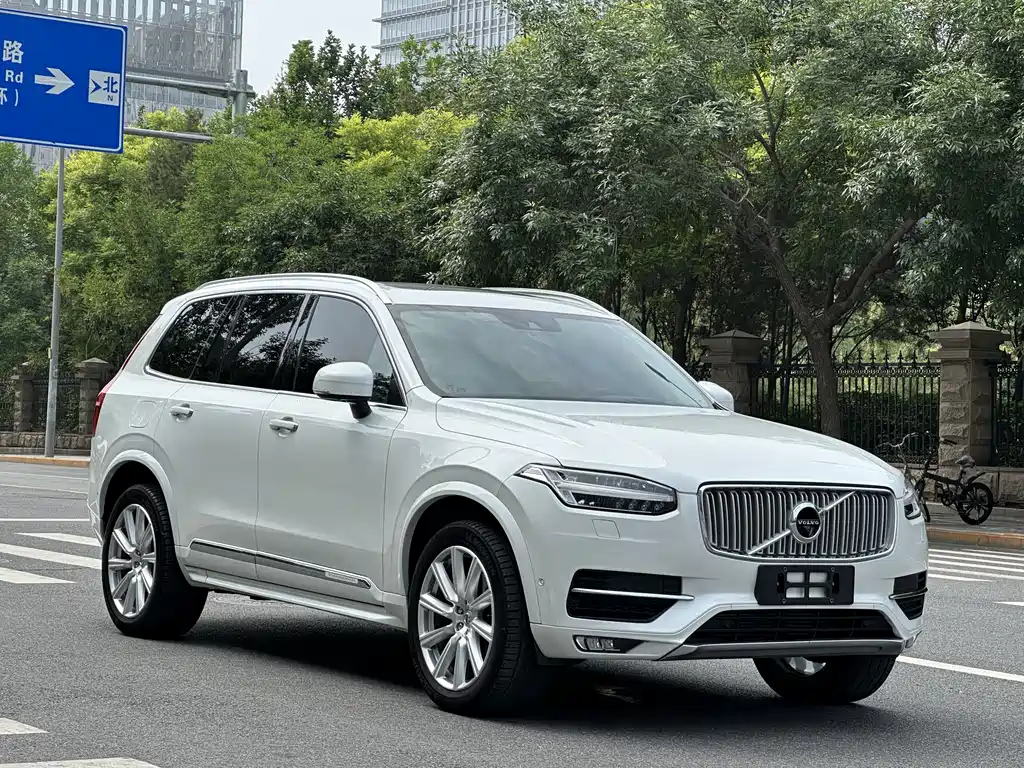 Volvo XC90 2019 — фото 3