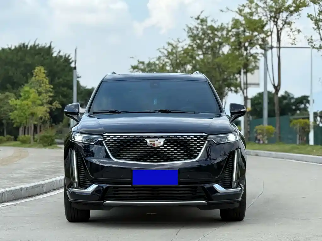 Cadillac XT6 2023 — фото 2