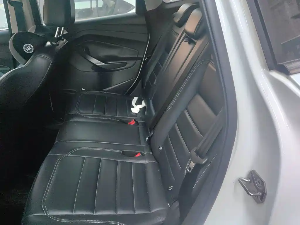 Ford Kuga 2017 — фото 15