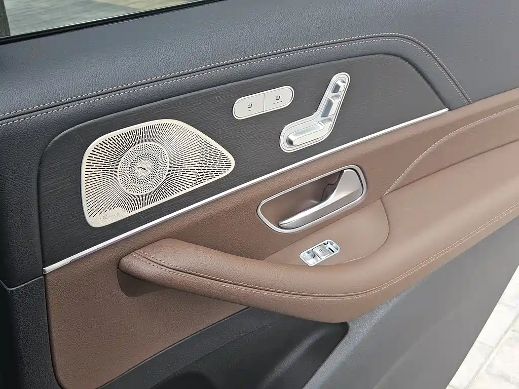 Mercedes-Benz GLS 2025 — фото 21