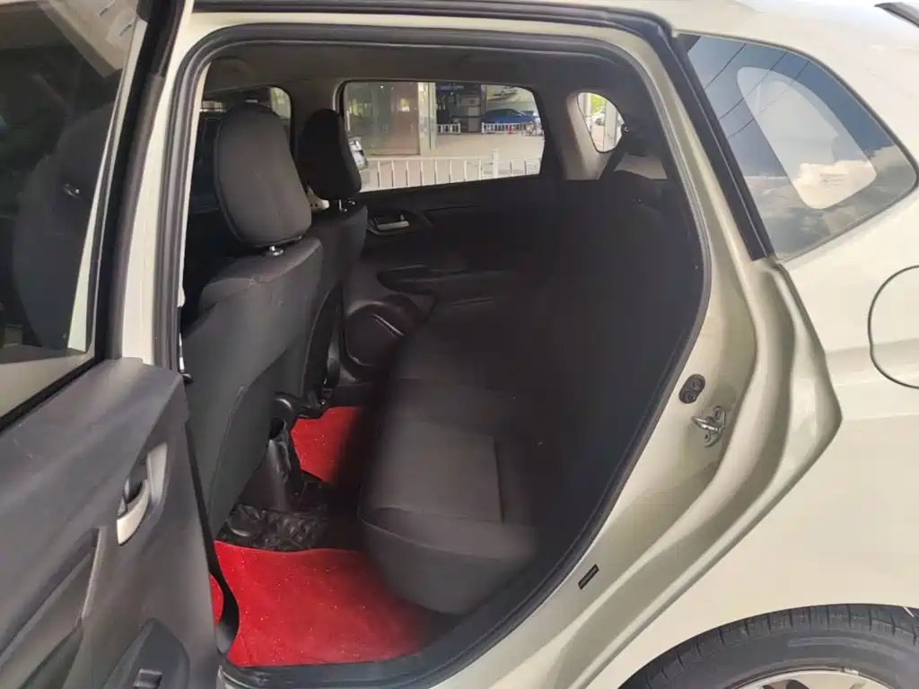 Honda Fit 2018 — фото 10