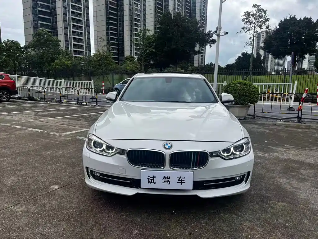 BMW 3 Series 2015