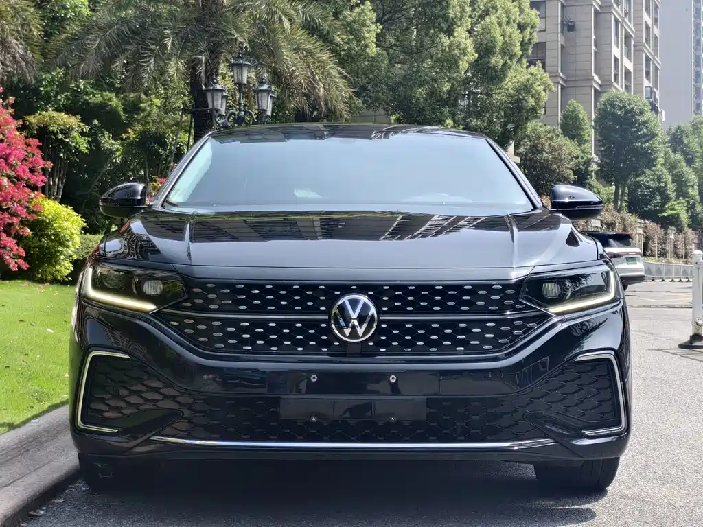 Volkswagen Passat 2022