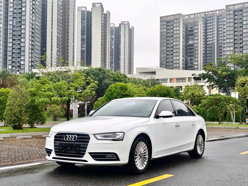 Audi A4L 2016