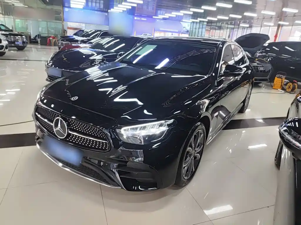 Mercedes-Benz E-Class 2022