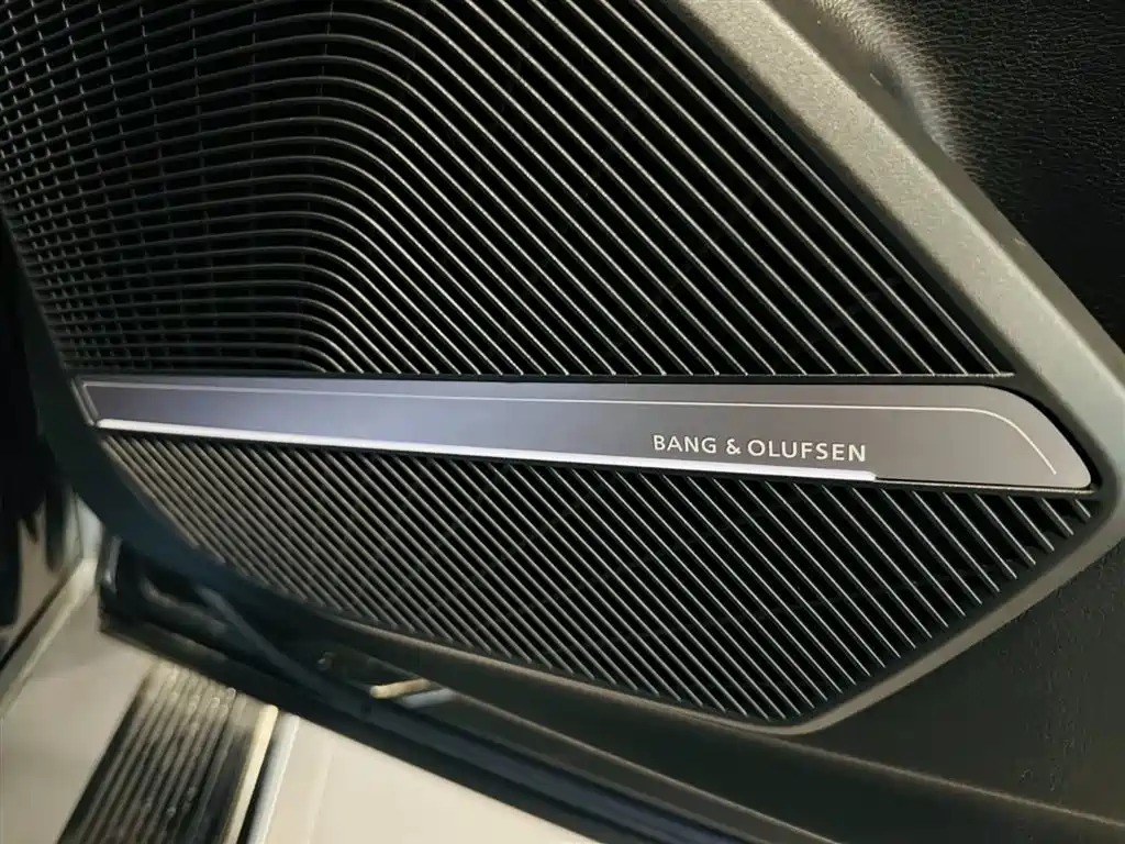 Audi Q5L 2021 — фото 14