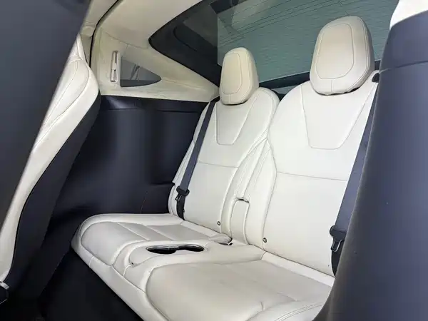 Tesla Model X 2018