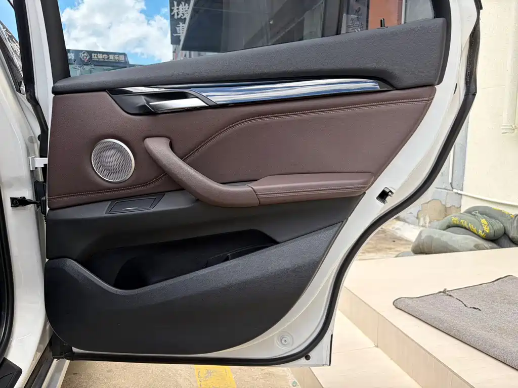 BMW X1 2022 — фото 17