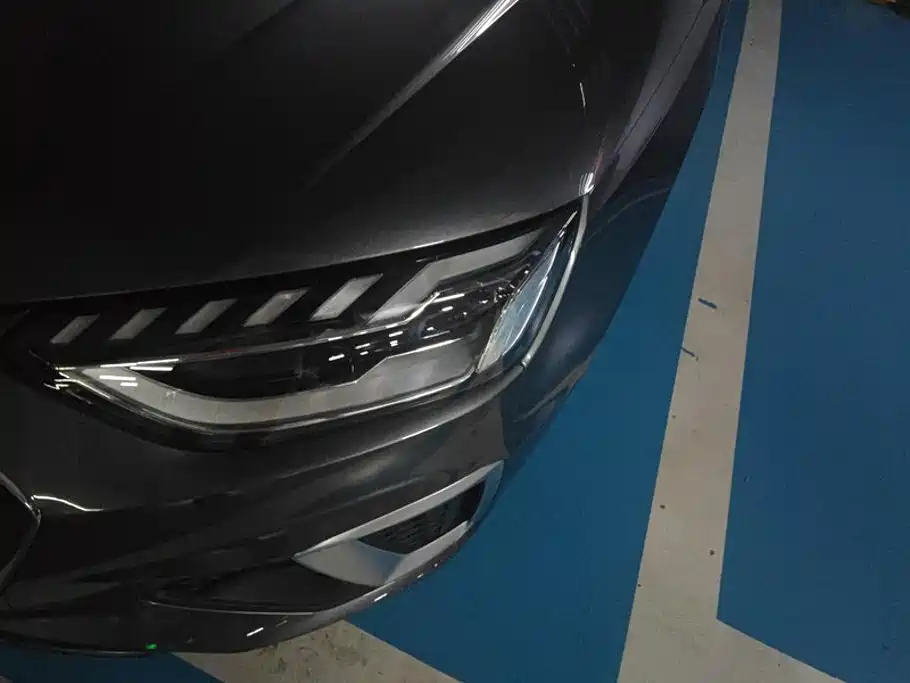 Audi A4L 2021
