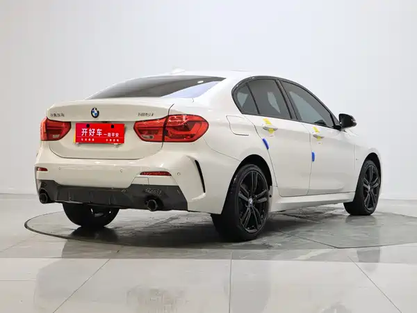 BMW 1 Series 2022