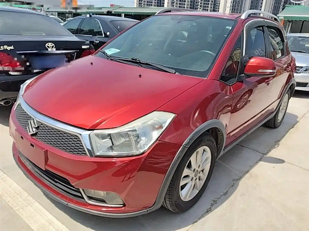 Suzuki SX4 2015 — фото 1