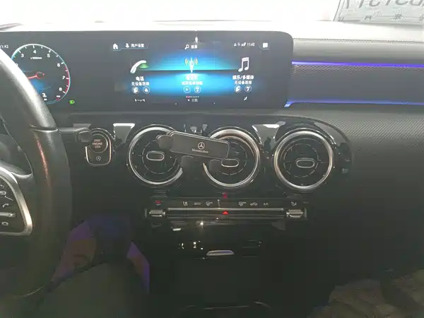 Mercedes-Benz A-Class 2021