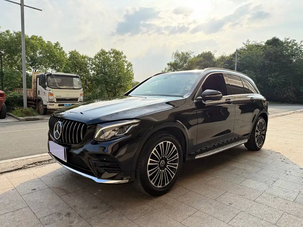 Mercedes-Benz GLC 2019 — фото 1