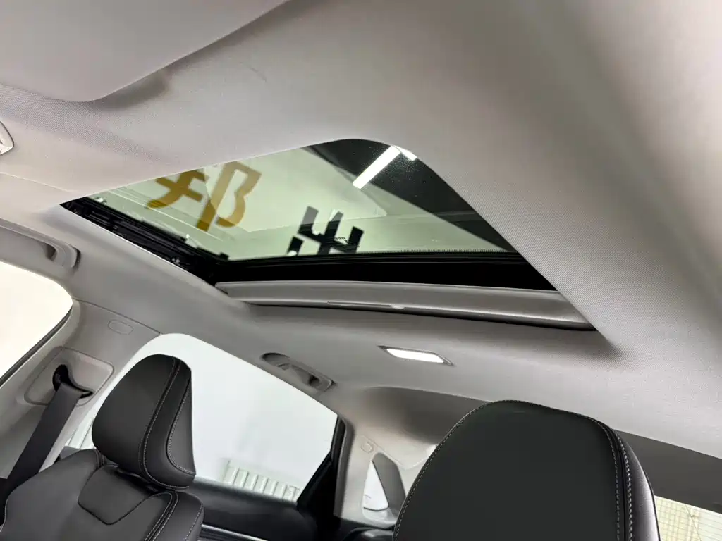 Geely Emgrand 2023 — фото 16
