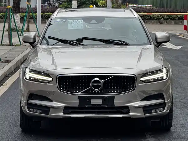 Volvo V90 2019