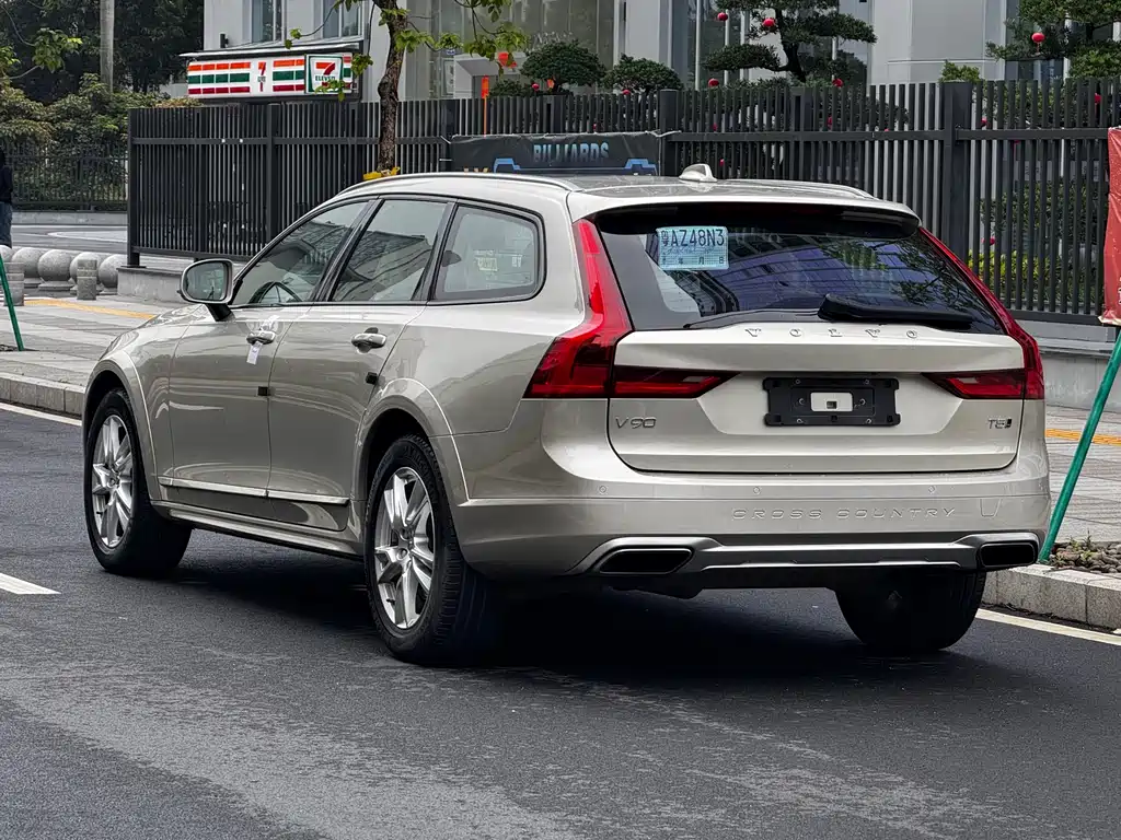 Volvo V90 2019 — фото 23