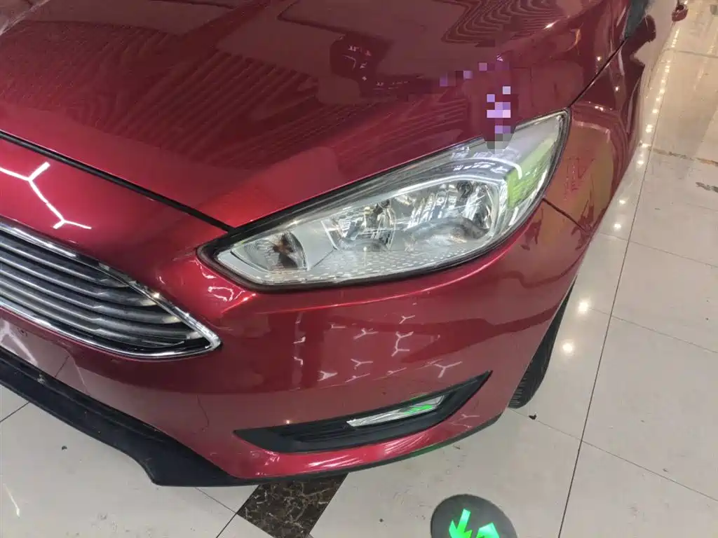 Ford Focus 2016 — фото 14