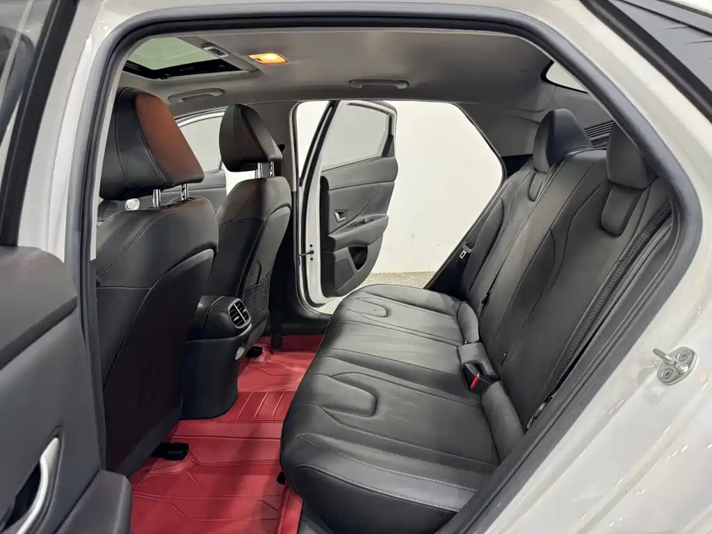 Hyundai Elantra 2022