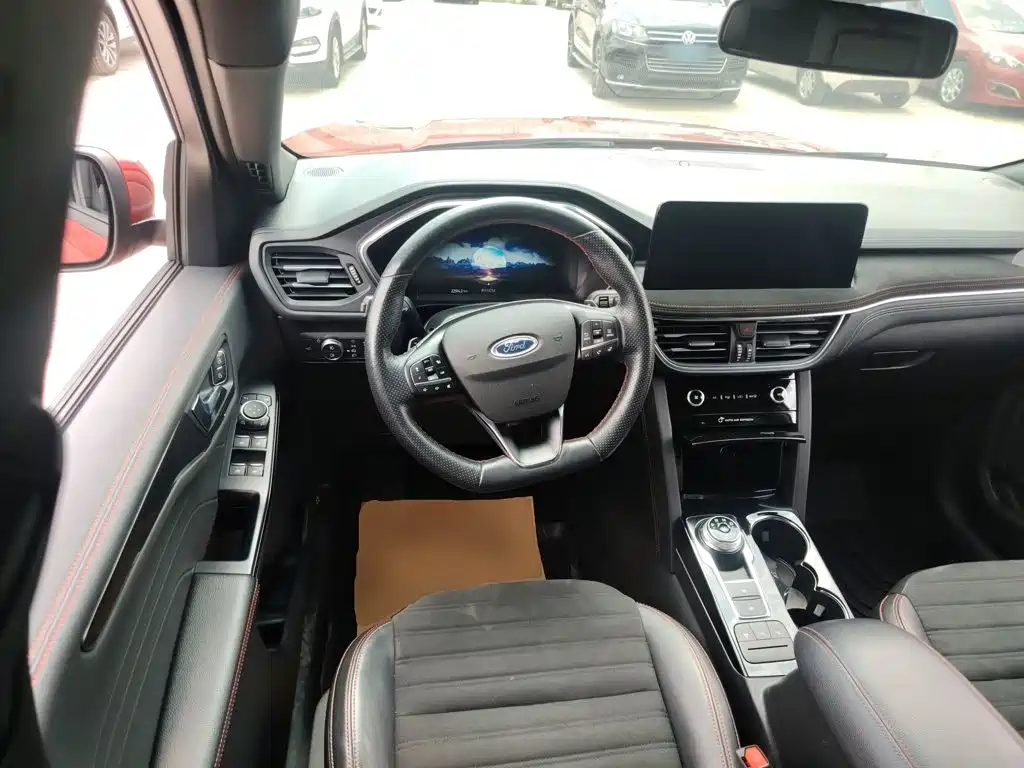 Ford Escape 2021 — фото 11