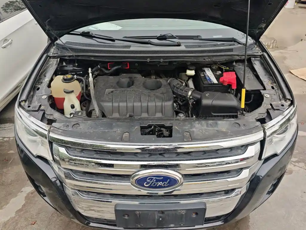 Ford Edge 2015 — фото 20