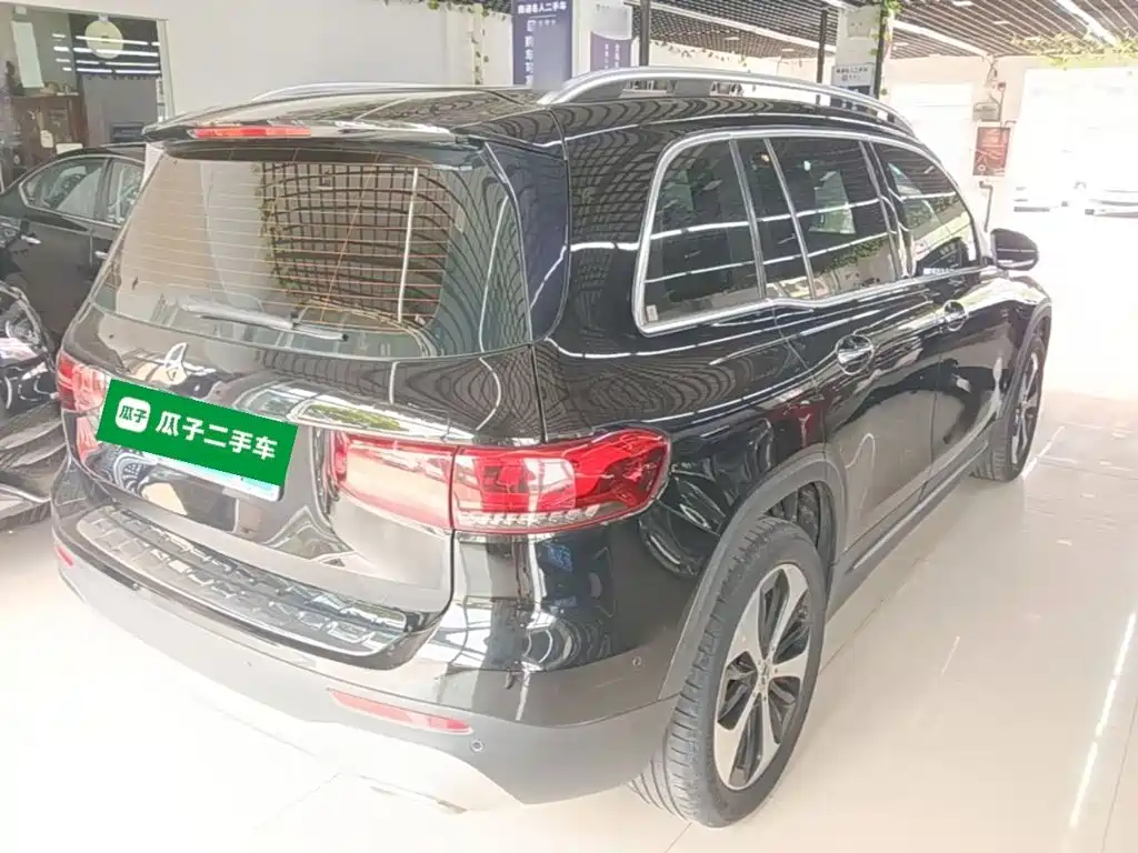 Mercedes-Benz GLB 2021