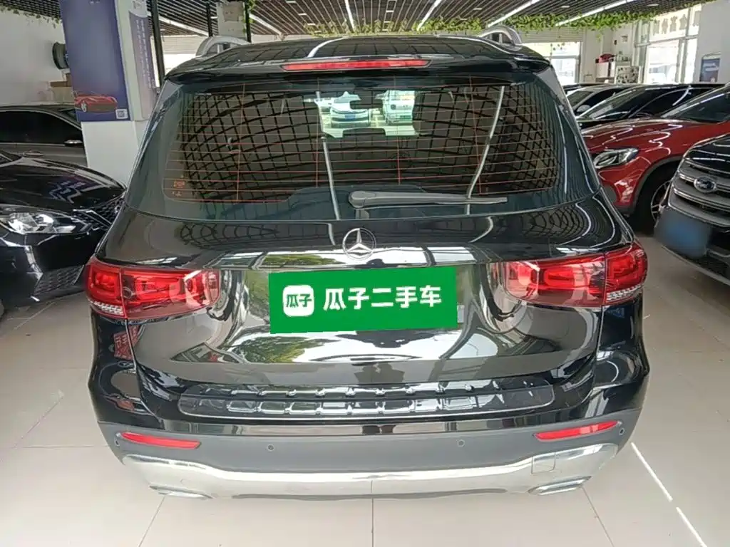 Mercedes-Benz GLB 2021