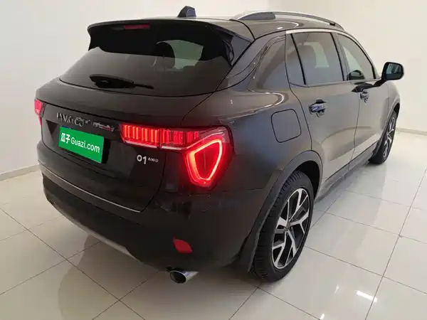 Lynk & Co 01 2018